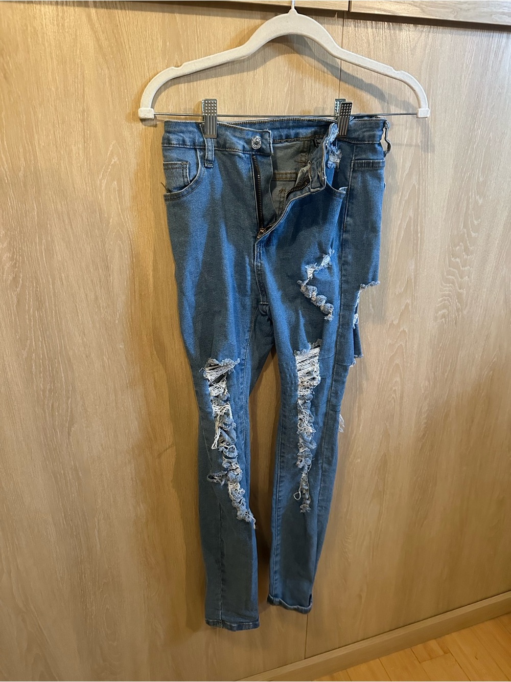 SHEIN Light Blue Distressed Skinny Jeans